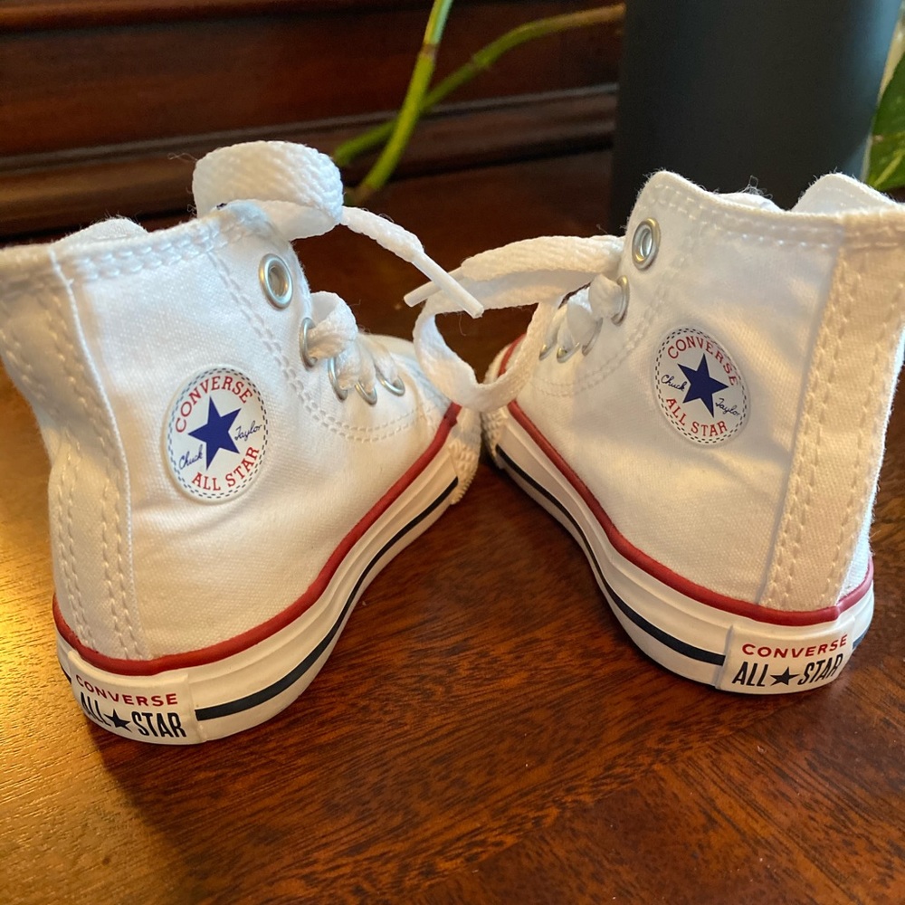 Classic White High top converse